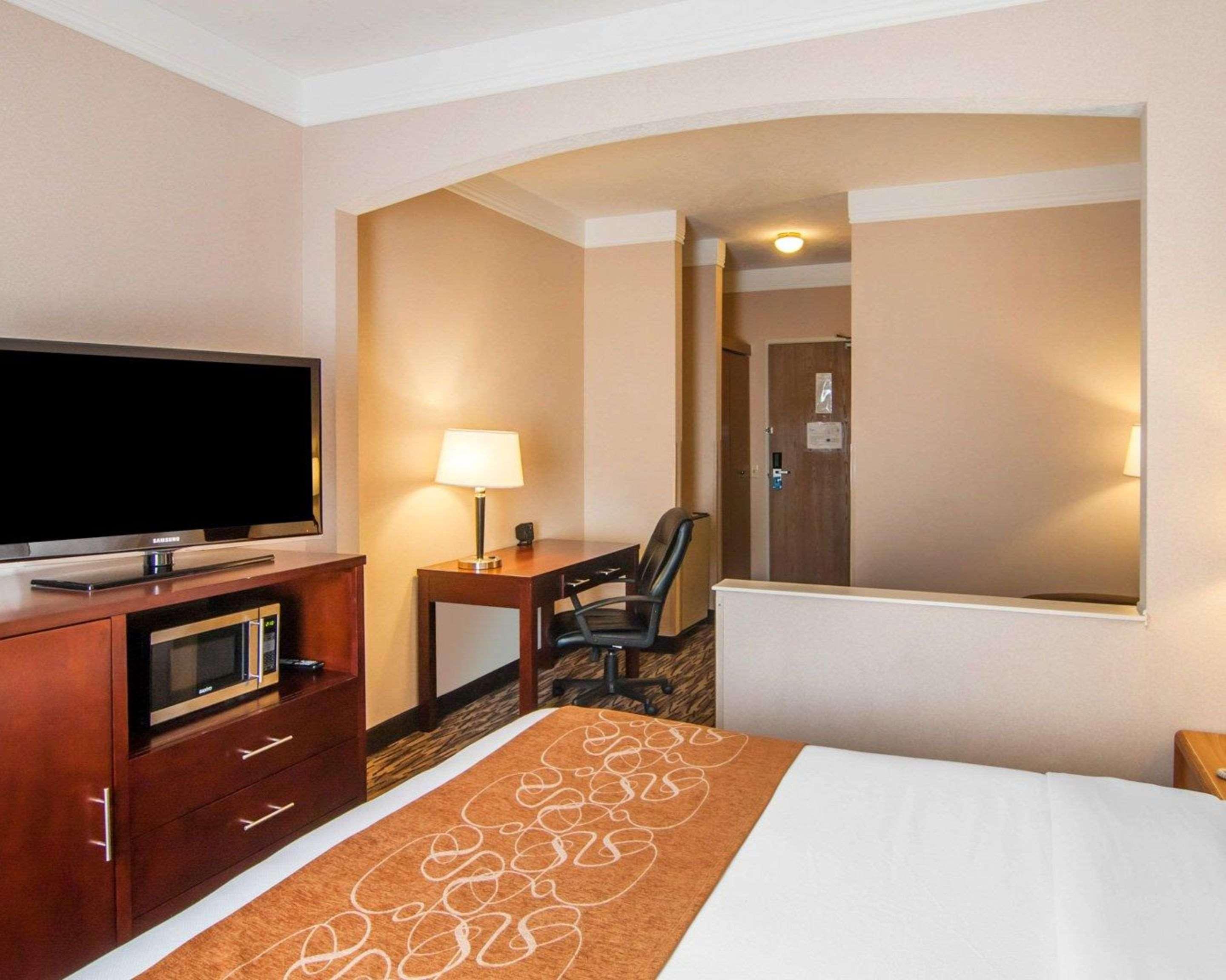 Comfort Suites Сейлем Экстерьер фото