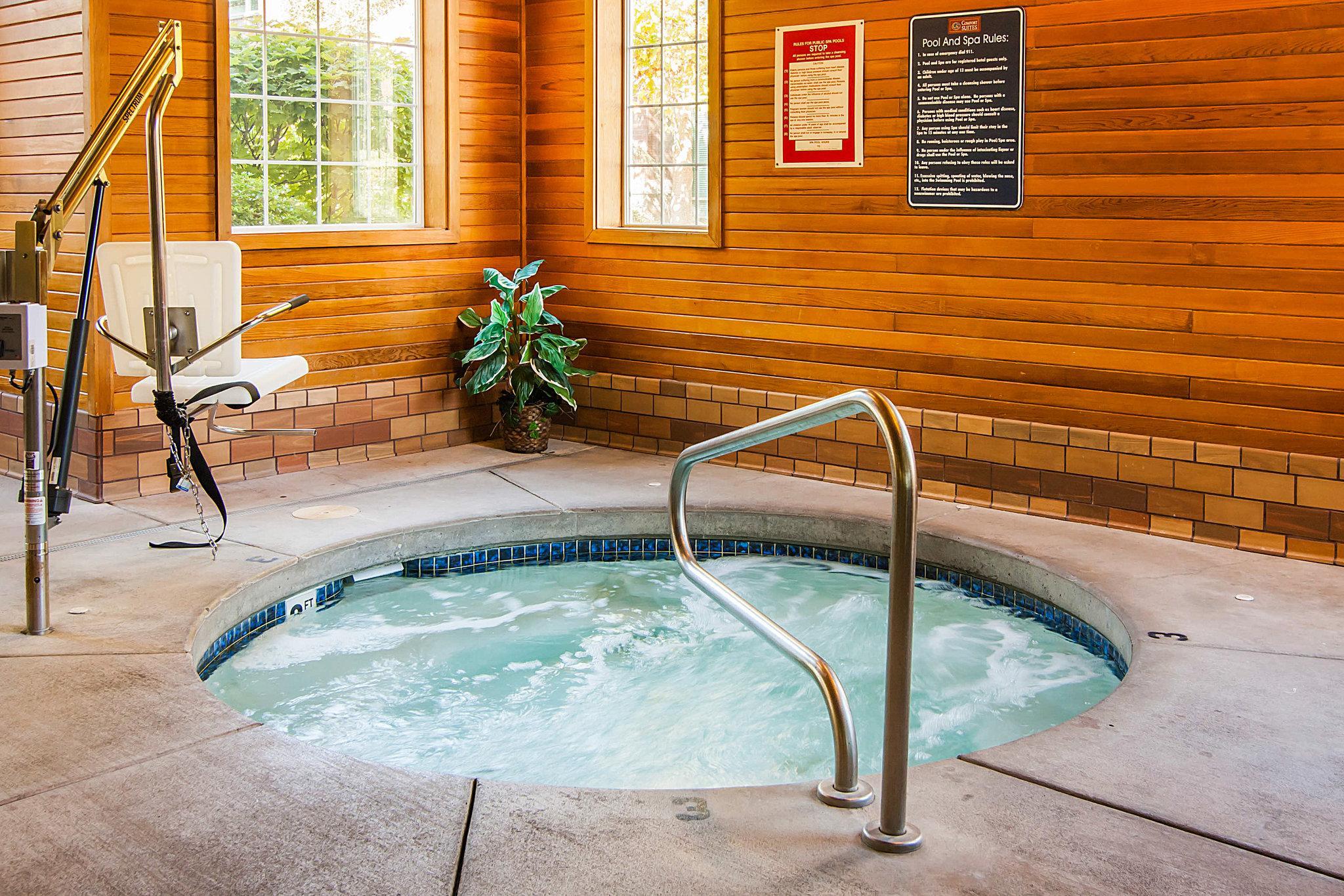 Comfort Suites Сейлем Экстерьер фото