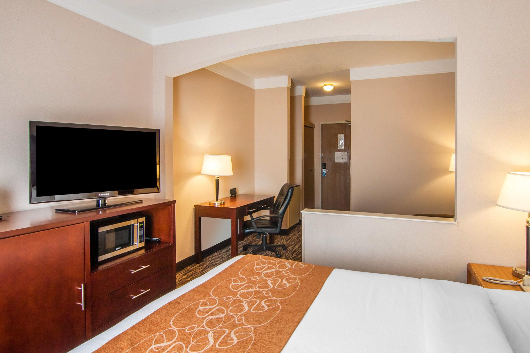 Comfort Suites Сейлем Экстерьер фото