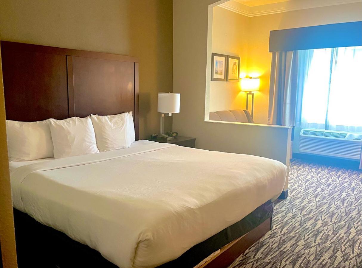 Comfort Suites Сейлем Экстерьер фото