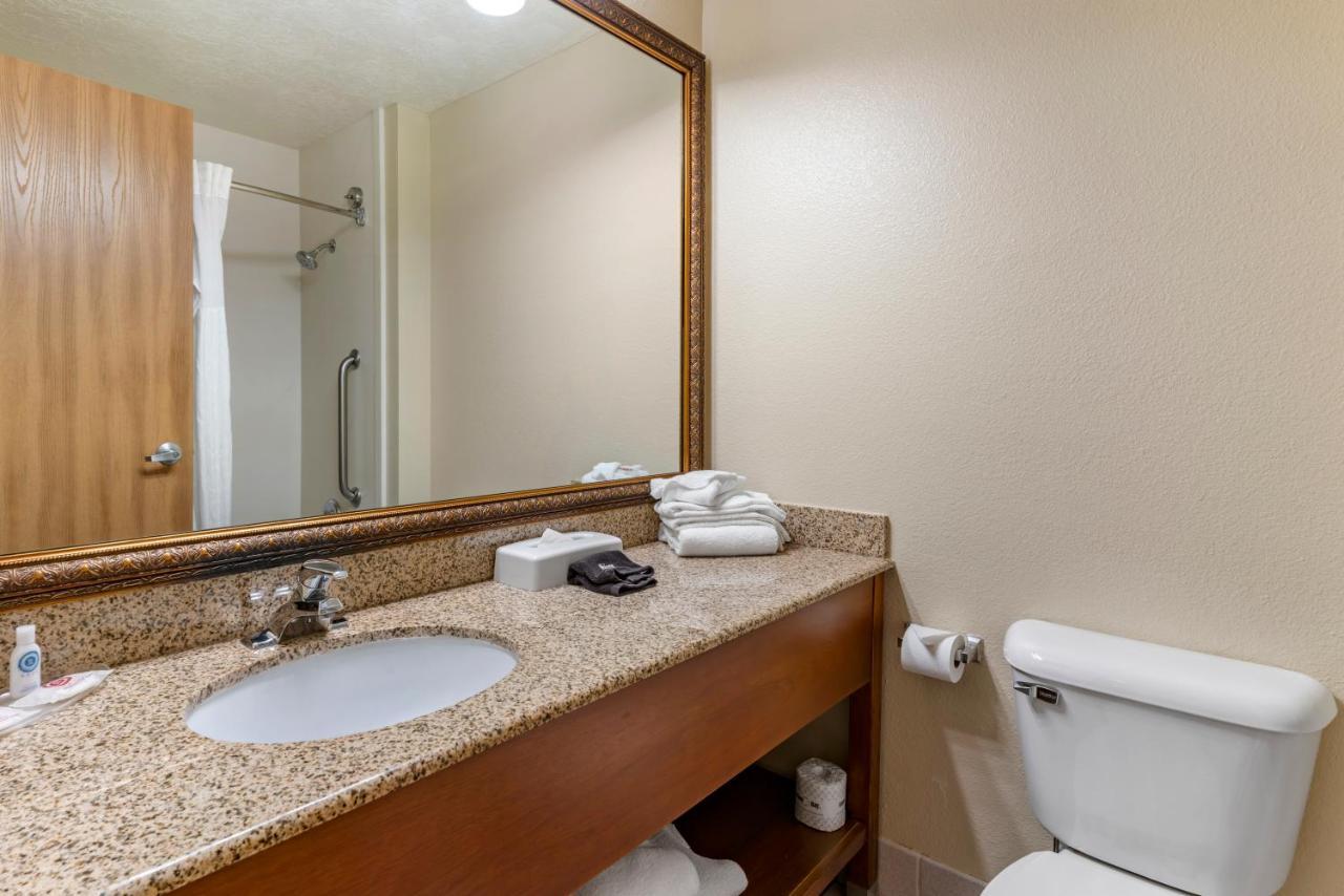 Comfort Suites Сейлем Экстерьер фото