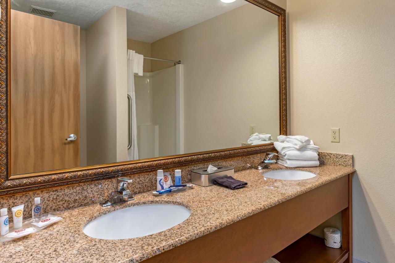 Comfort Suites Сейлем Экстерьер фото