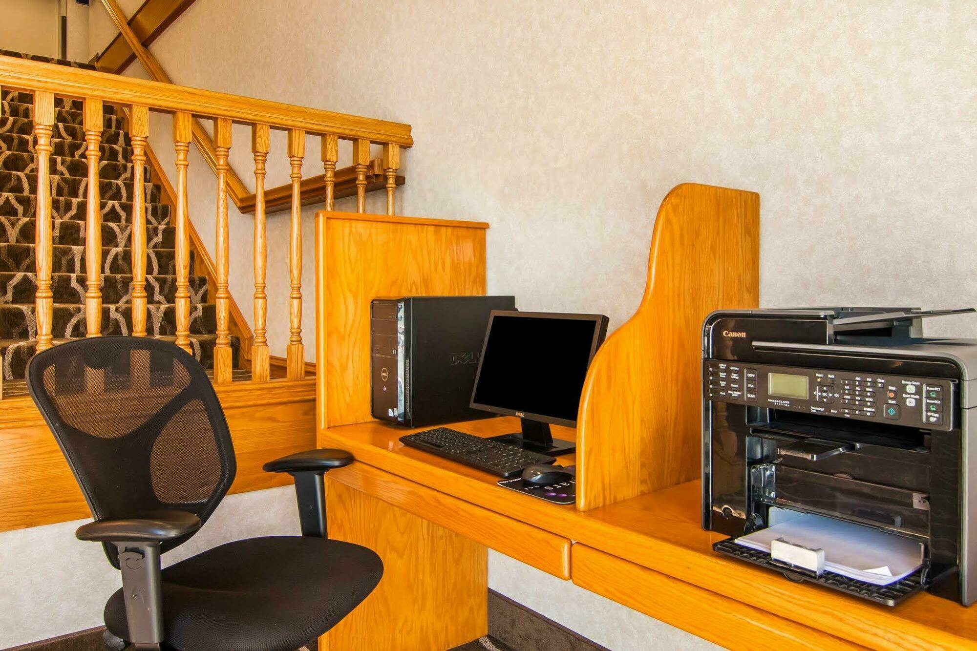 Comfort Suites Сейлем Экстерьер фото